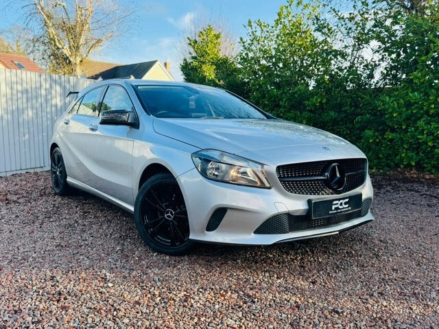 Mercedes-Benz A Class 2017 1.5 A180d Sport Hatchback 7G-dct E L60SGW Silver #4