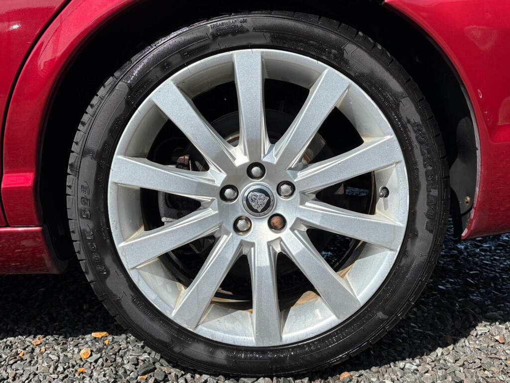 Jaguar XJ Xj 2.7 Tdvi Executive WK58FNJ Red #5