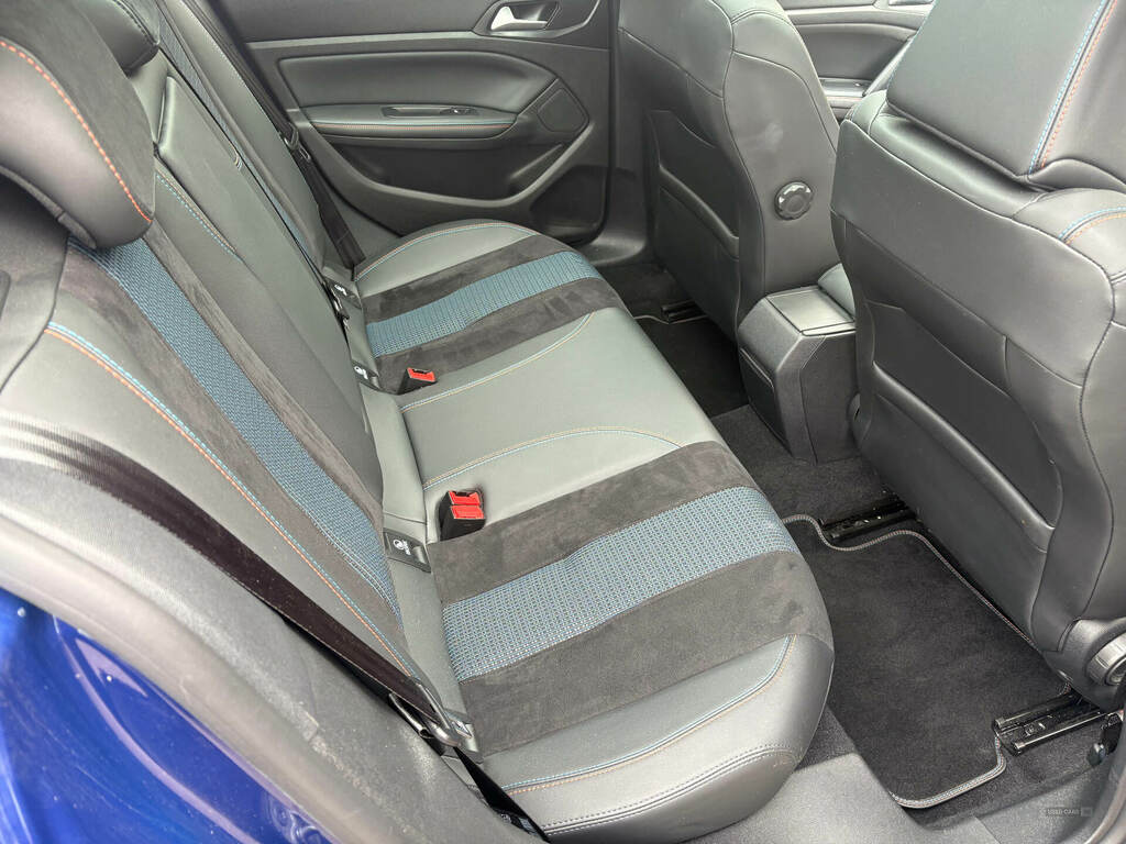 Peugeot 308 1.2 Puretech 130 Tech Edition Blue #4