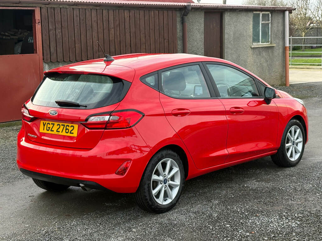 Ford Fiesta 1.0 Ecoboost Trend YGZ2762 Red #6