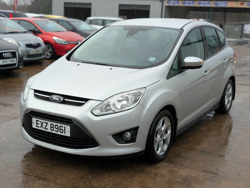 Ford Focus C-Max Titanium Red #4