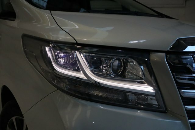 Toyota Alphard Executive Lounge 2.5 Hybrid White #2