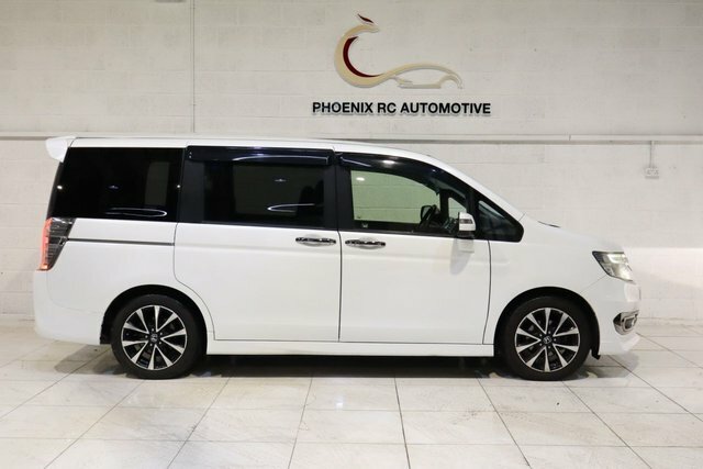 Honda StepWagon Spada 2.0L White #2