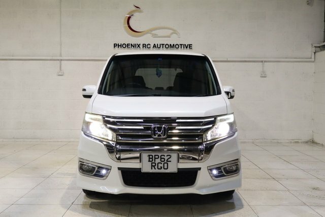 Honda StepWagon Spada 2.0L White #4