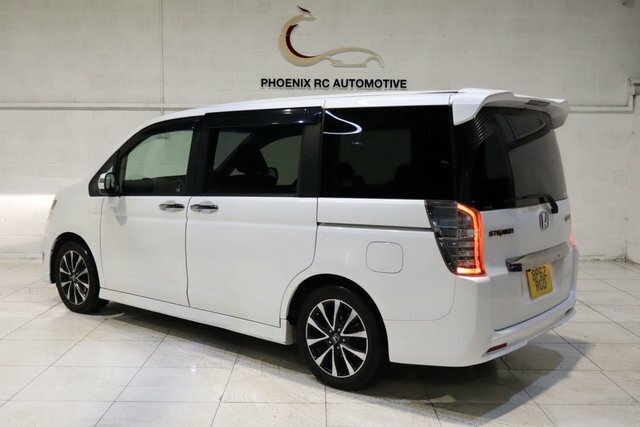Honda StepWagon Spada 2.0L White #3