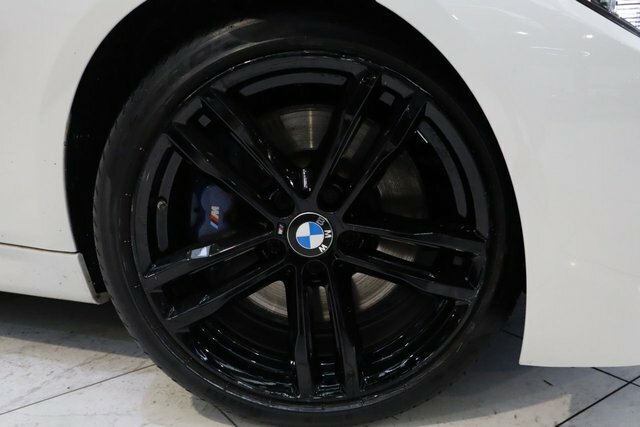 BMW 3 Series 3.0 330D M Sport Shadow Edition Saloon White #6