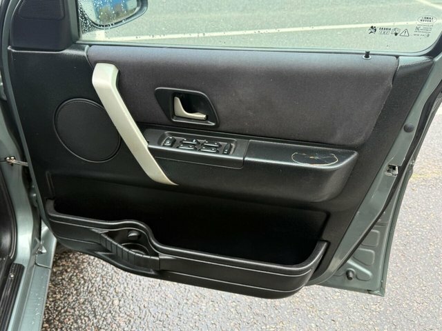 Land Rover Freelander Hse Black #25