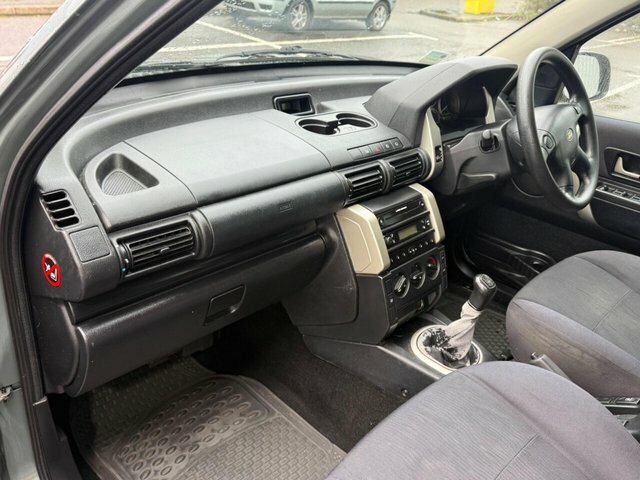Land Rover Freelander Hse Black #8