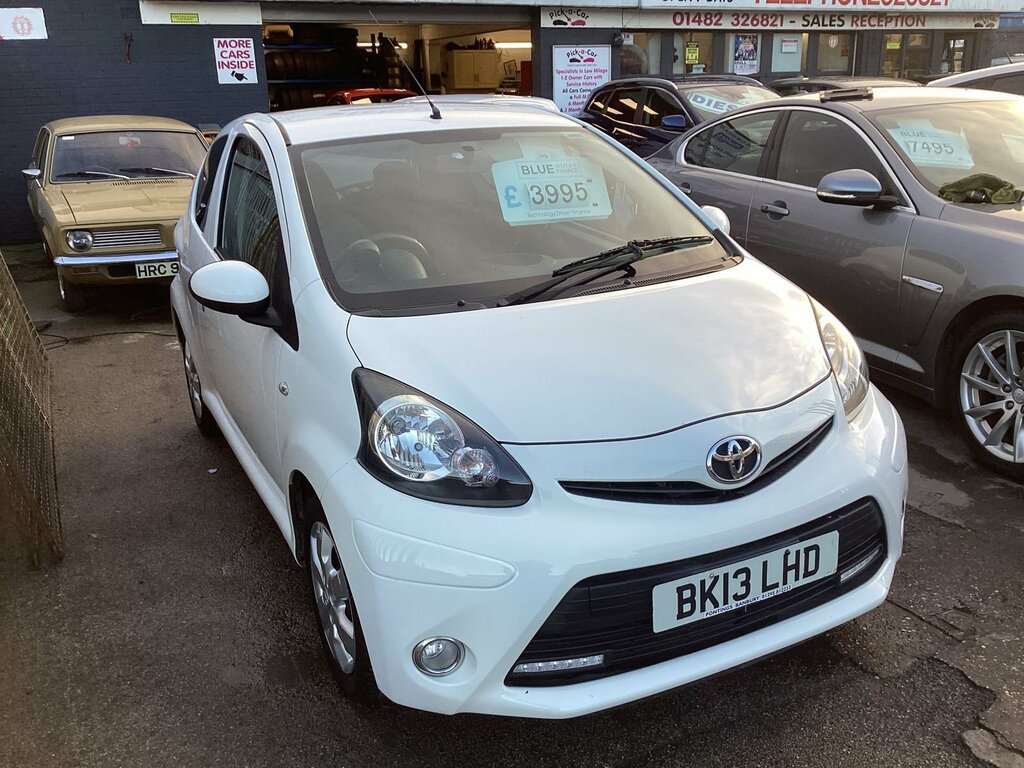Toyota Aygo Aygo Hatchback BK13LHD White #4