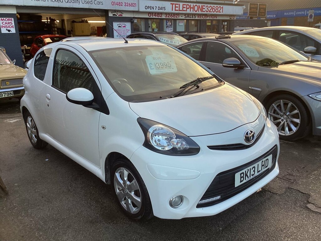 Toyota Aygo Aygo Hatchback White