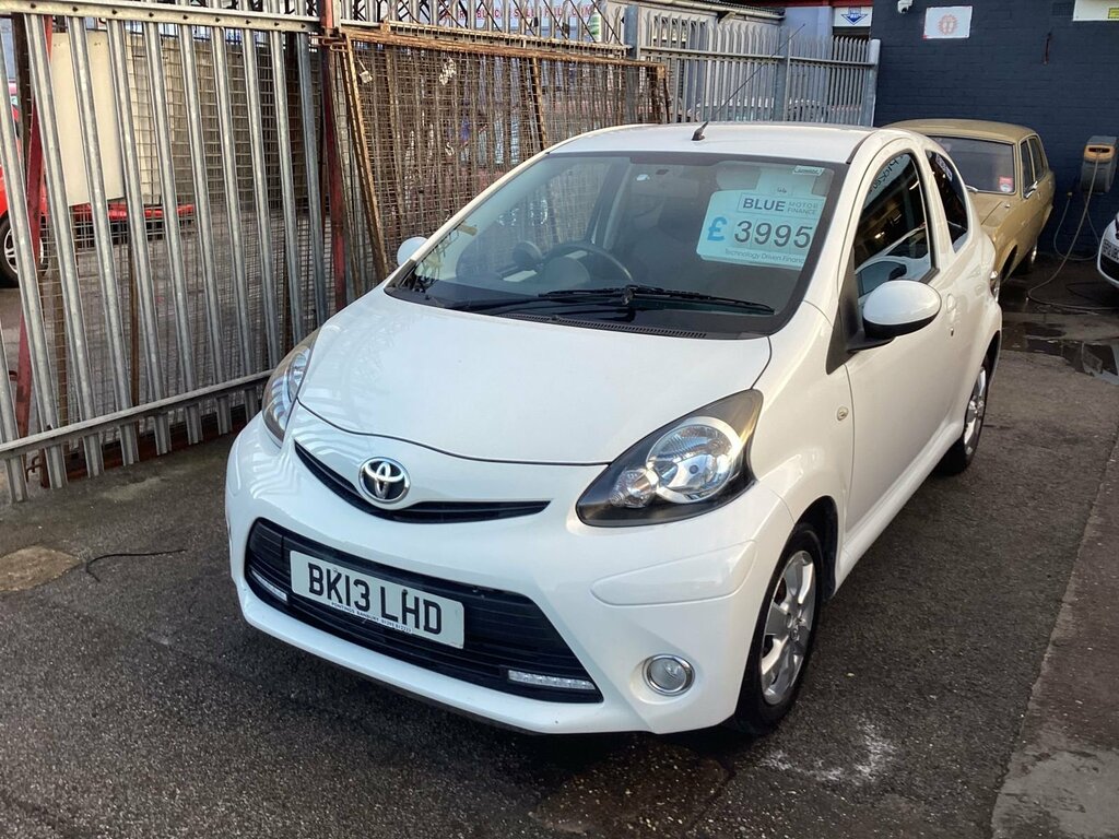 Toyota Aygo Aygo Hatchback BK13LHD White #3