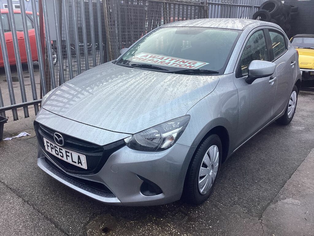 Mazda 2 1.5L Se Hatchback Euro 6 74 Bhp FP65FLA Silver #3