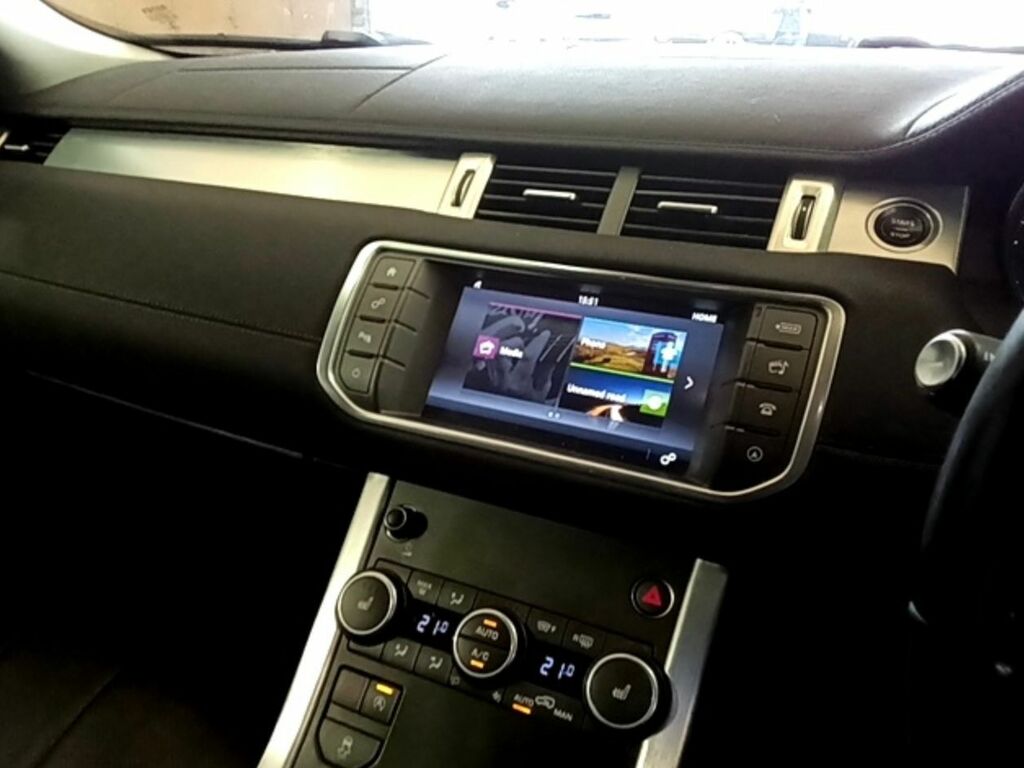 Land Rover Range Rover Evoque 2.0L Se Tech Td4 Suv Eur YM16VOP Black #5