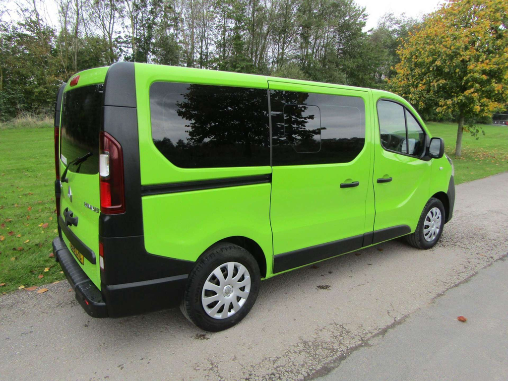 Renault Trafic Wheelchair Accessible Vehicle Wav OU18CHG #5