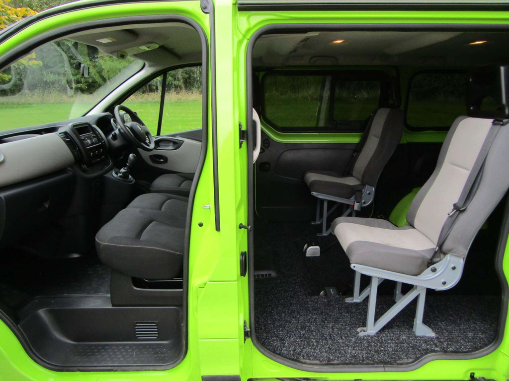 Renault Trafic Wheelchair Accessible Vehicle Wav OU18CHG #6