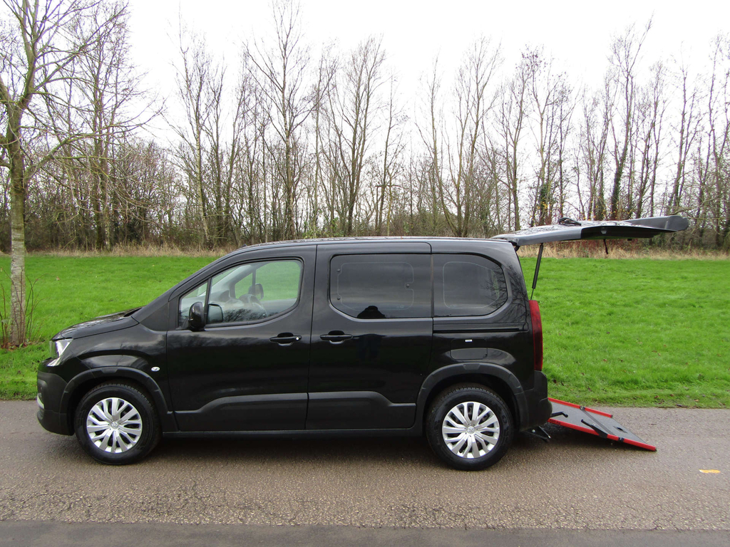 Peugeot Rifter Rare Black Hdi Wheelchair Accessible Vehicle Wav 