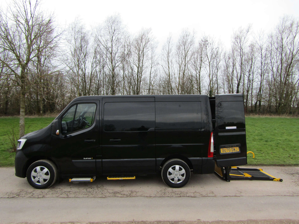 Renault Master Sl28 9,000 Miles New Shape Wheelchair Accessi 