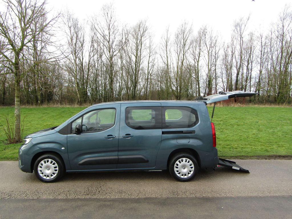 Vauxhall Combo Life XL Lwb Wheelchair Accessible Vehicle Wav 4000 Mil 