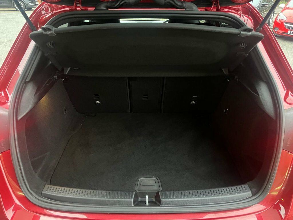 Mercedes-Benz A Class 1.3L Amg Line GN21VBE Red #4