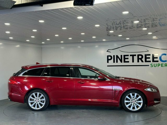 Jaguar XF 2.2D Portfolio Sportbrake Euro 5 OV15OLG Red #5