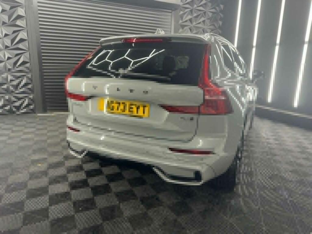 Volvo XC60 Suv 2.0 B5 Mhev Plus Awd Euro 6 Ss 20 WG73EYT Grey #3