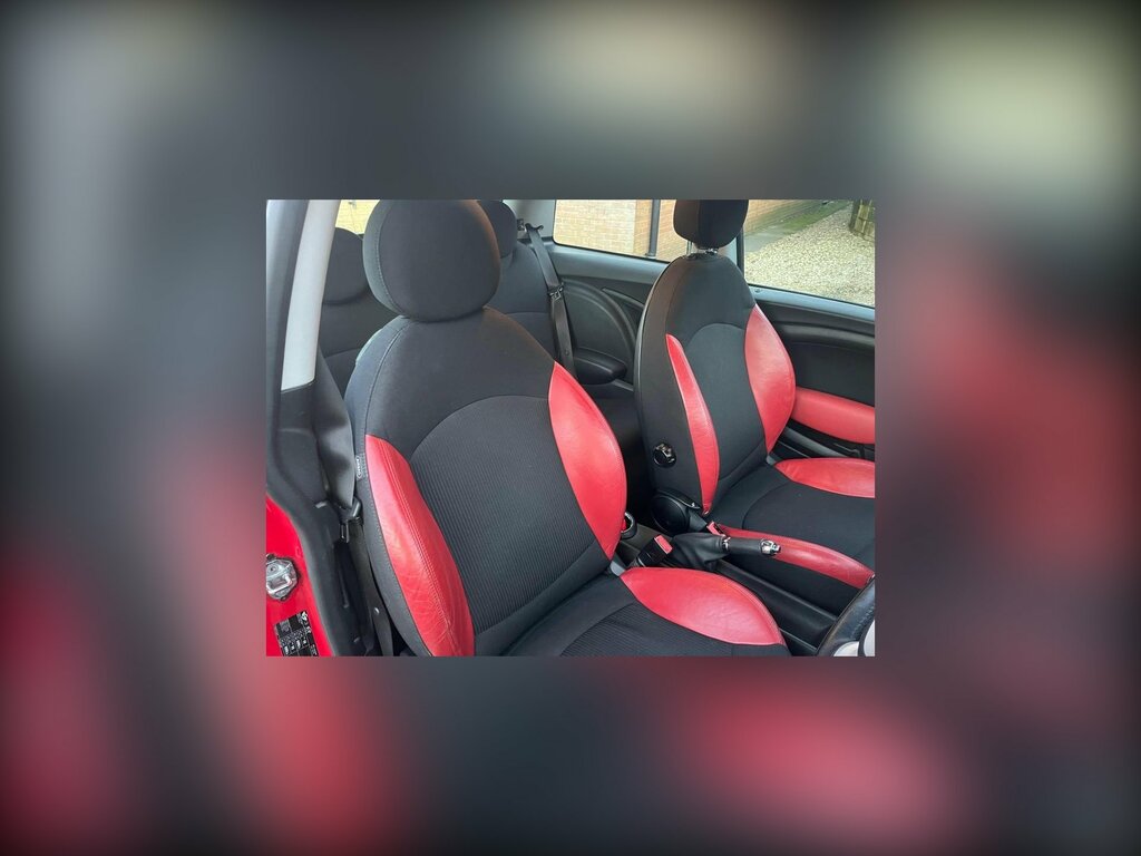 Mini Hatch Cooper 3-Door VU07KFX Red #3