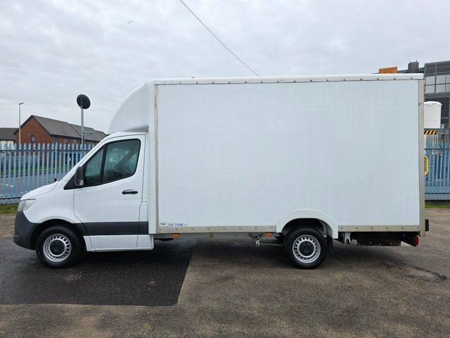Mercedes-Benz Sprinter 2.1 314 Cdi Progressive Low Loader L2 143 Bhp Eur PG21DDJ White #2