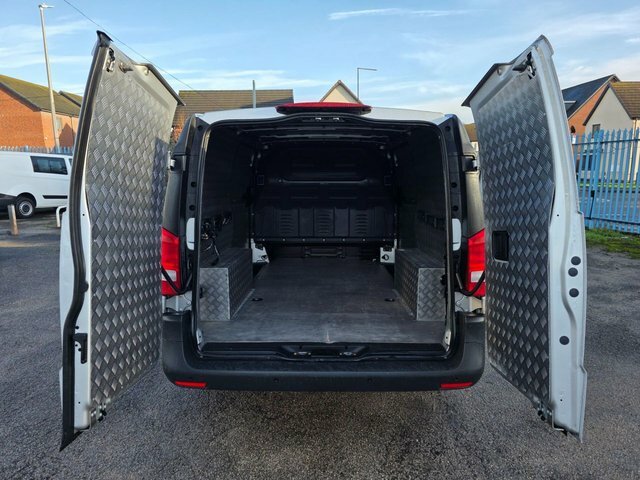 Mercedes-Benz Vito 2.1 114 Cdi Bluetec Lwb Rwd L2 136 Bhp Euro 6 KM19EJU Silver #6