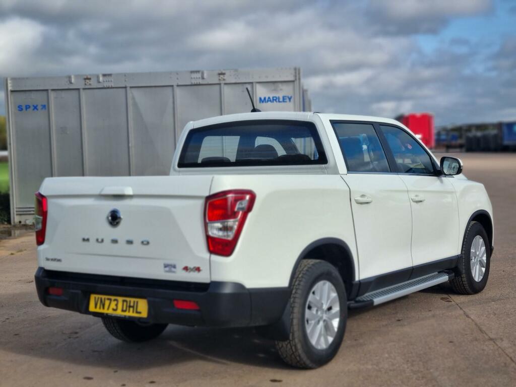 SsangYong Musso 2.2 Double Cab Pick Up Ex White #4