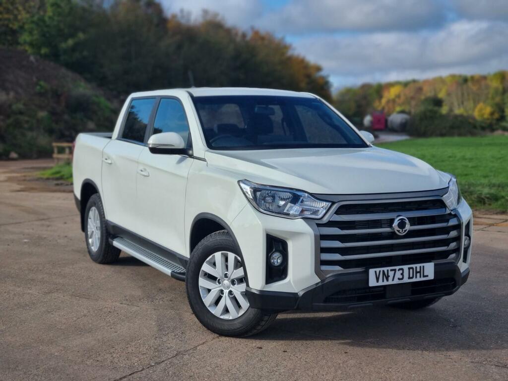 SsangYong Musso 2.2 Double Cab Pick Up Ex White
