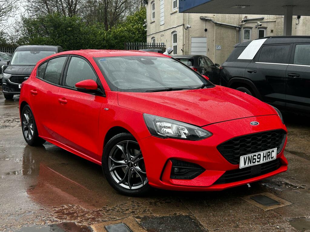 Ford Focus 1.0T Ecoboost St-line Euro 6 Ss Red