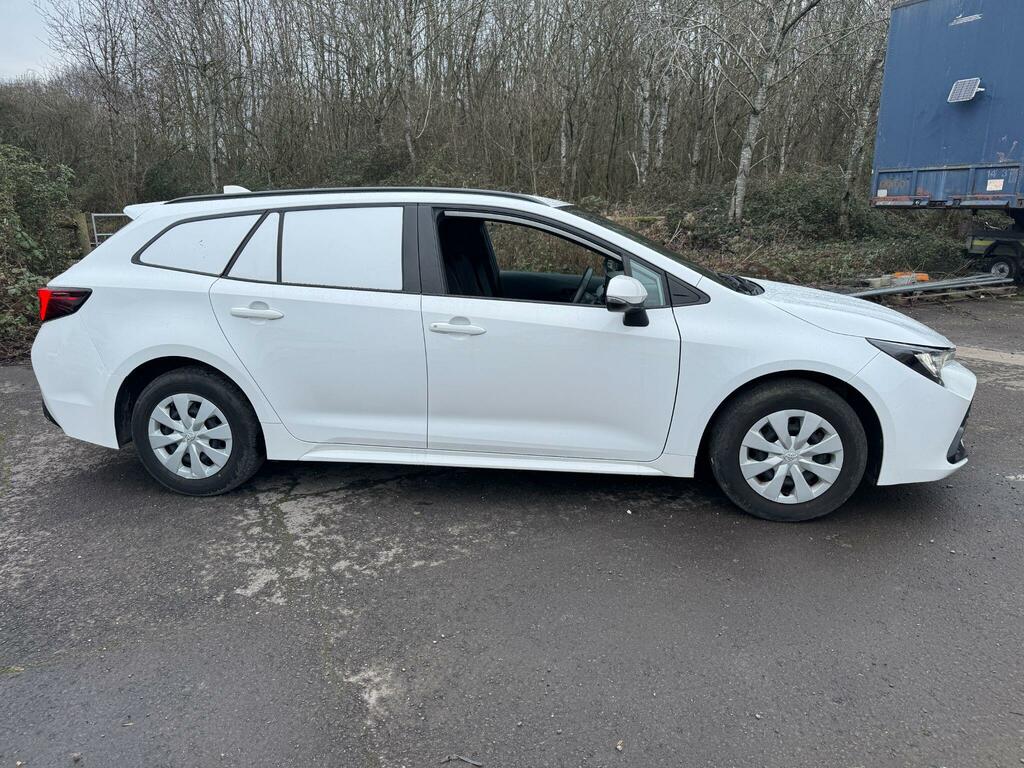 Toyota Corolla 1.8 Vvt-h Cvt Euro 6 Ss YB73MUU White #2