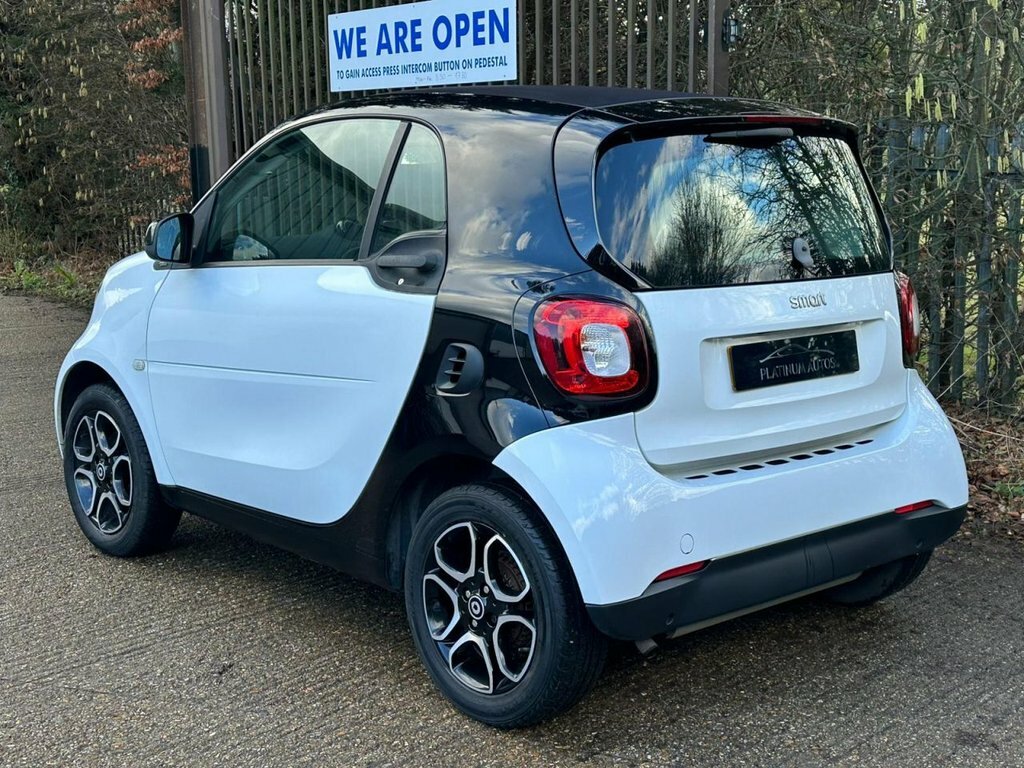 Smart Fortwo Coupe 1L Passion White #5