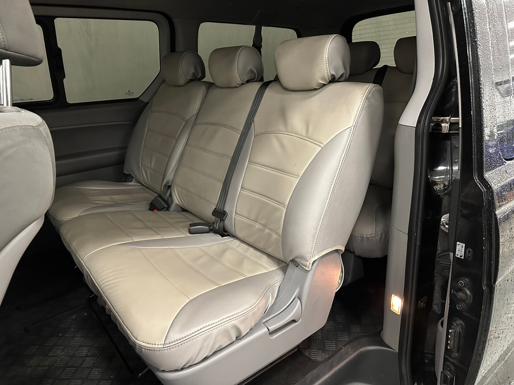 Hyundai I800 Se Crdi 8 Seater Leather EG16XTU Black #4