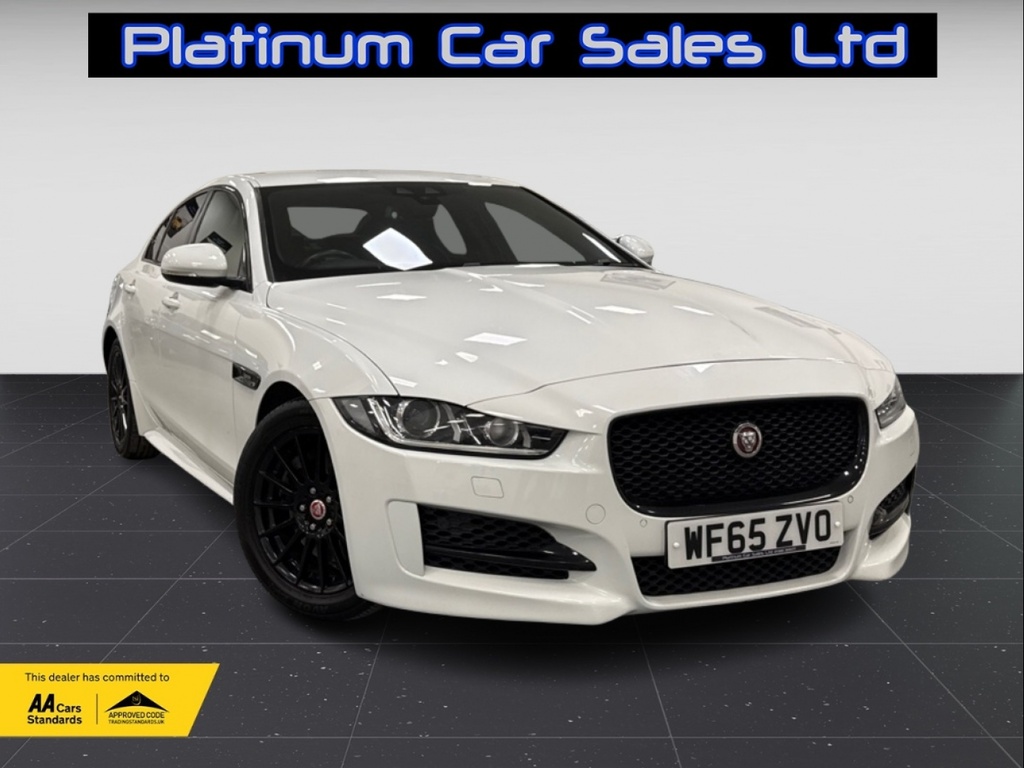 Jaguar XE R-sport Auto White