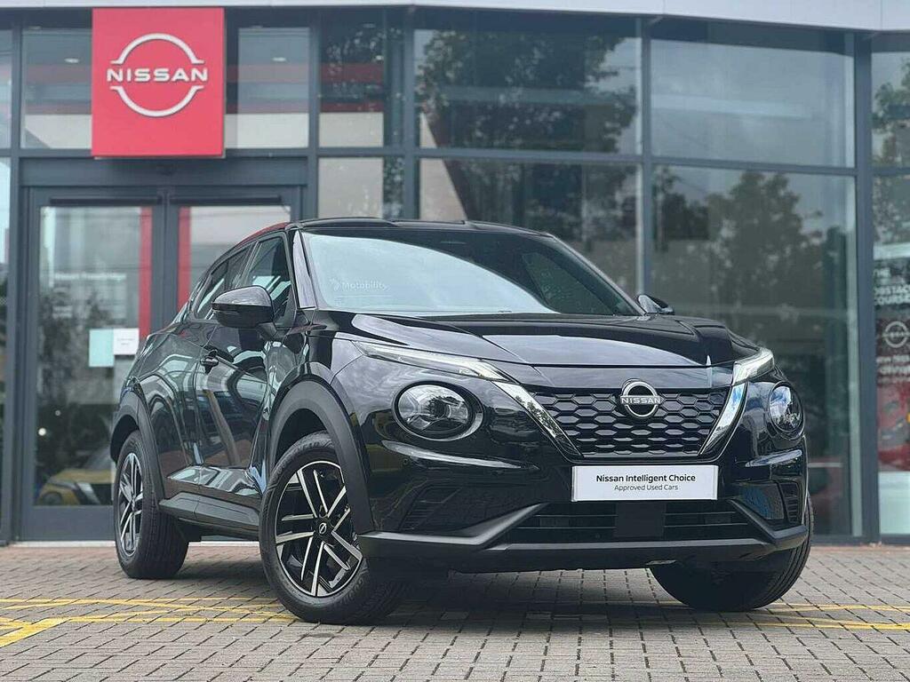 Nissan Juke 1.6 Hybrid N-connecta Black