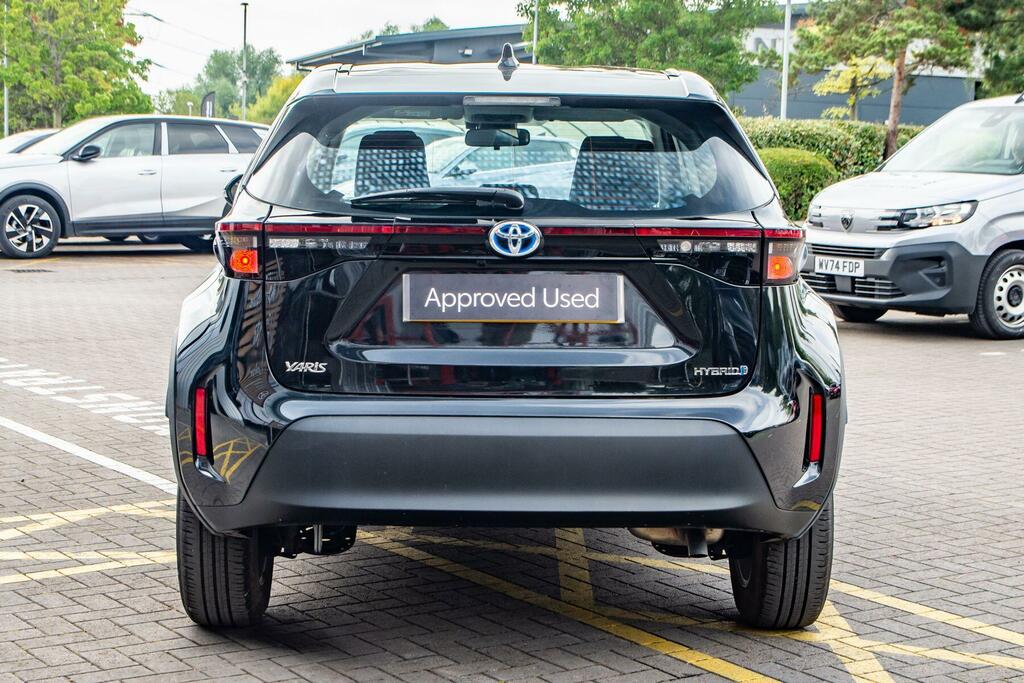 Toyota Yaris Cross 1.5 Vvt-h Icon E-cvt Euro 6 Ss Black #4