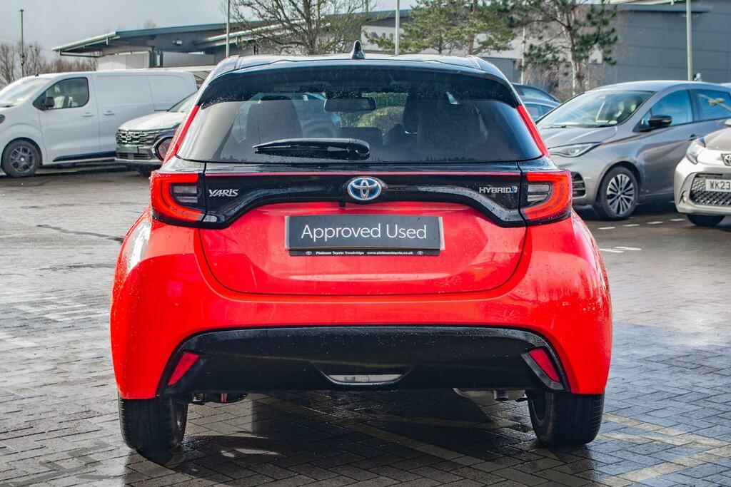 Toyota Yaris 1.5 Vvt-h Launch Edition E-cvt Euro 6 Ss Orange #4