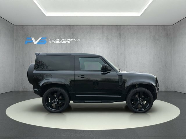 Land Rover Defender 2023 2.0 P300 X-dynamic Se Suv 4Wd Black #6