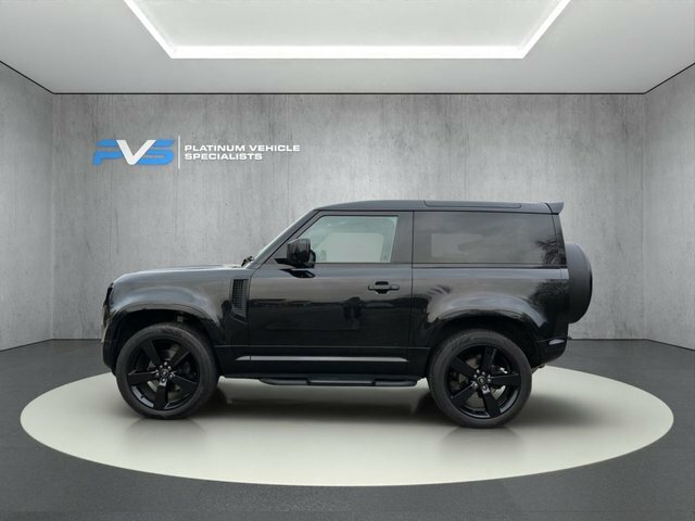 Land Rover Defender 2023 2.0 P300 X-dynamic Se Suv 4Wd Black #5