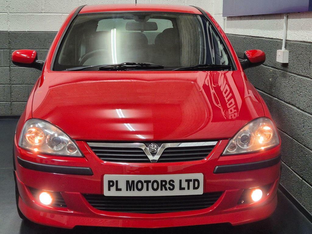 Vauxhall Corsa 1.4I 16V Exclusiv Red #3