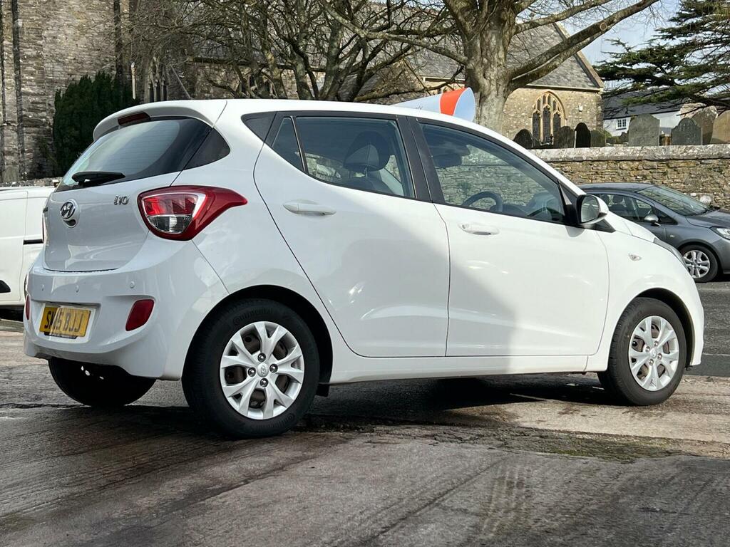 Hyundai I10 Hatchback 1.0 Se Euro 5 201515 SM15BJJ White #3