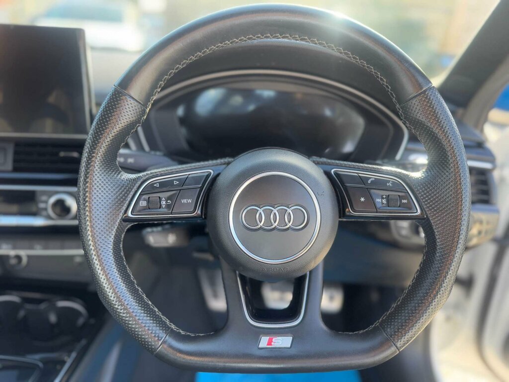 Audi A4 2.0 A4 Black Edition 35 Tfsi Mhev LO21HMZ White #5