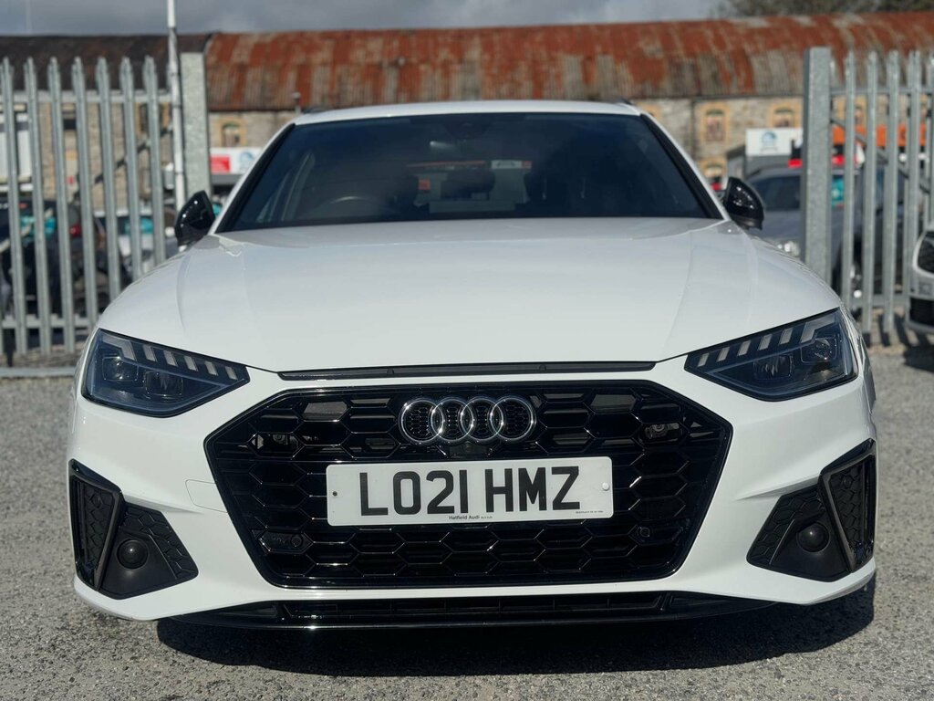 Audi A4 2.0 A4 Black Edition 35 Tfsi Mhev LO21HMZ White #2