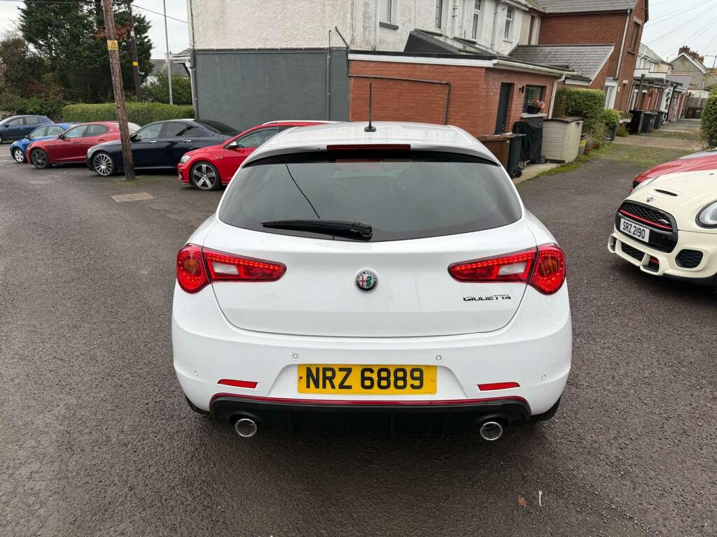 Alfa Romeo Giulietta 2.0 Jtdm-2 Speciale Euro 6 Ss White #3