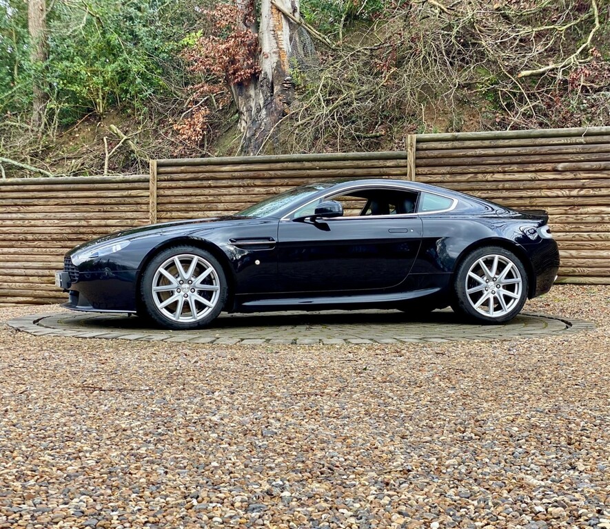 Aston Martin Vantage Coupe Black #5