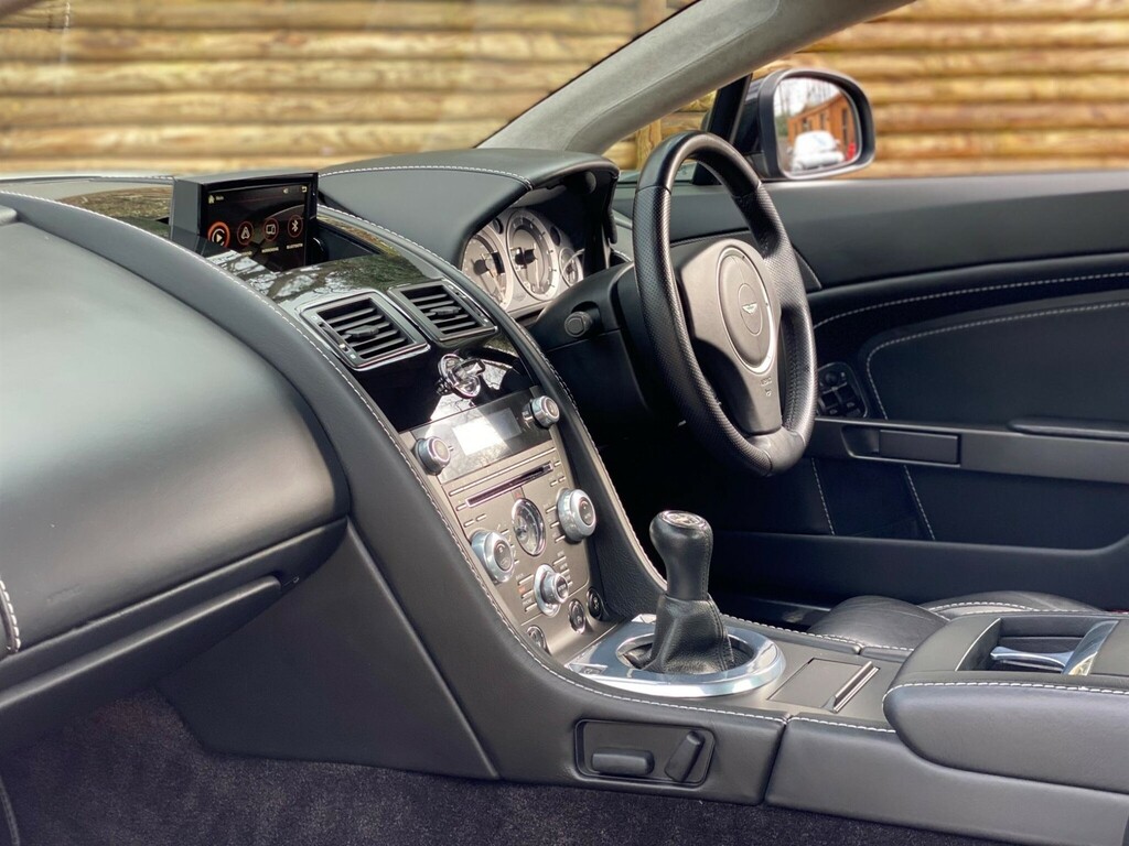 Aston Martin Vantage Coupe Black #2