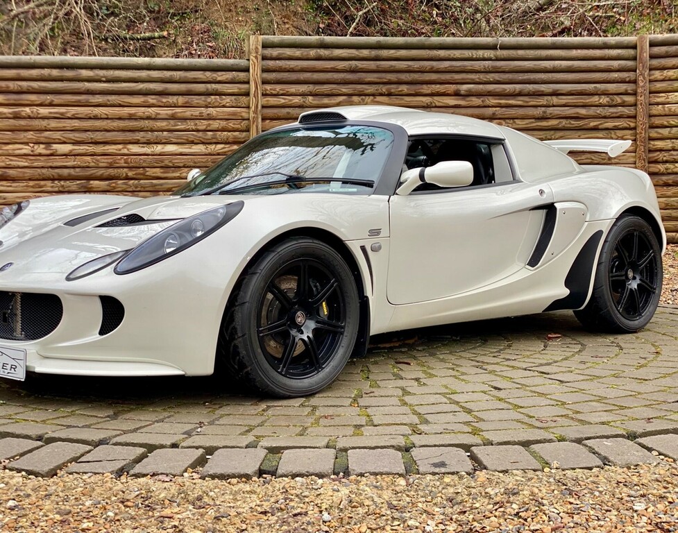 Lotus Exige Coupe Red #64