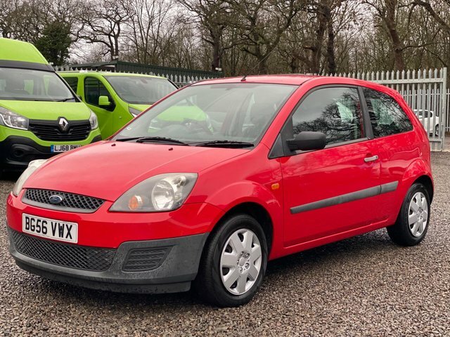 Ford Fiesta 1.25 Studio Red #2