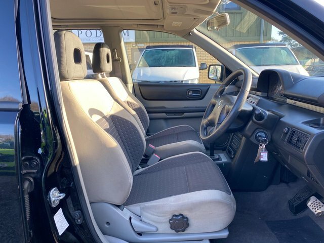 Nissan X-Trail 2.0I Se Green #6